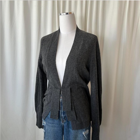 Magaschoni Sweaters - Magaschoni 100% cashmere cardigan sweater Grey Medium.
